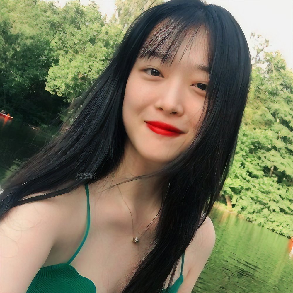 cypherjieun's tweet image. ITS SULLI DAY EVERYONE , HAPPY BIRTHDAY TO THIS BEAUTIFUL HUMAN BEING , ILY 🥺💜😭
