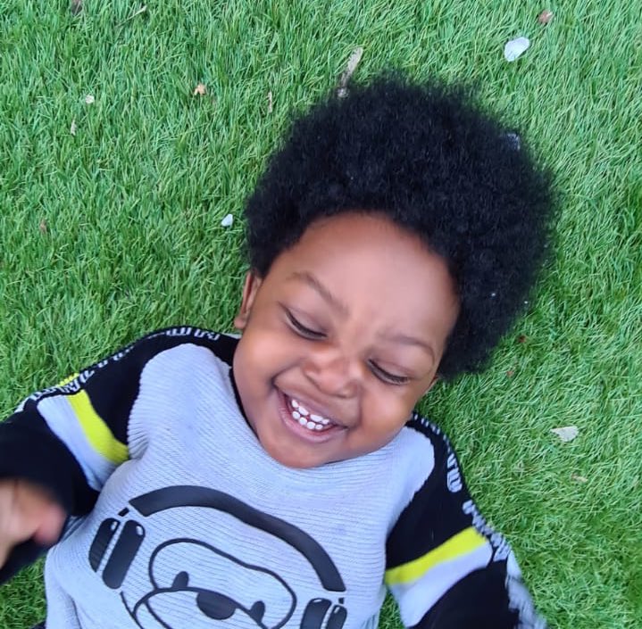 TiaShamiso's tweet photo. Our Cocoa mango little one hair and body butter has been an absolute hair’ro (Hair hero 😉). Not only bring out my Son’s curls but also keeping his skin smooth and moisturised.
Head over to our website and try it for yourself:https://t.co/T9iHD6a1RP
#tiashamiso #hairbutter #baby https://t.co/iRVODgjdHL