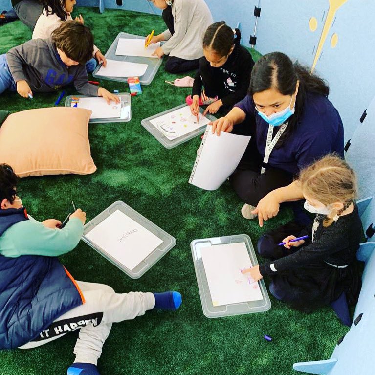 HEIMalqaNarjis's tweet photo. Learning together helps children connect with each other and creates a powerful learning experience for everyone. https://t.co/1OZcHx804r