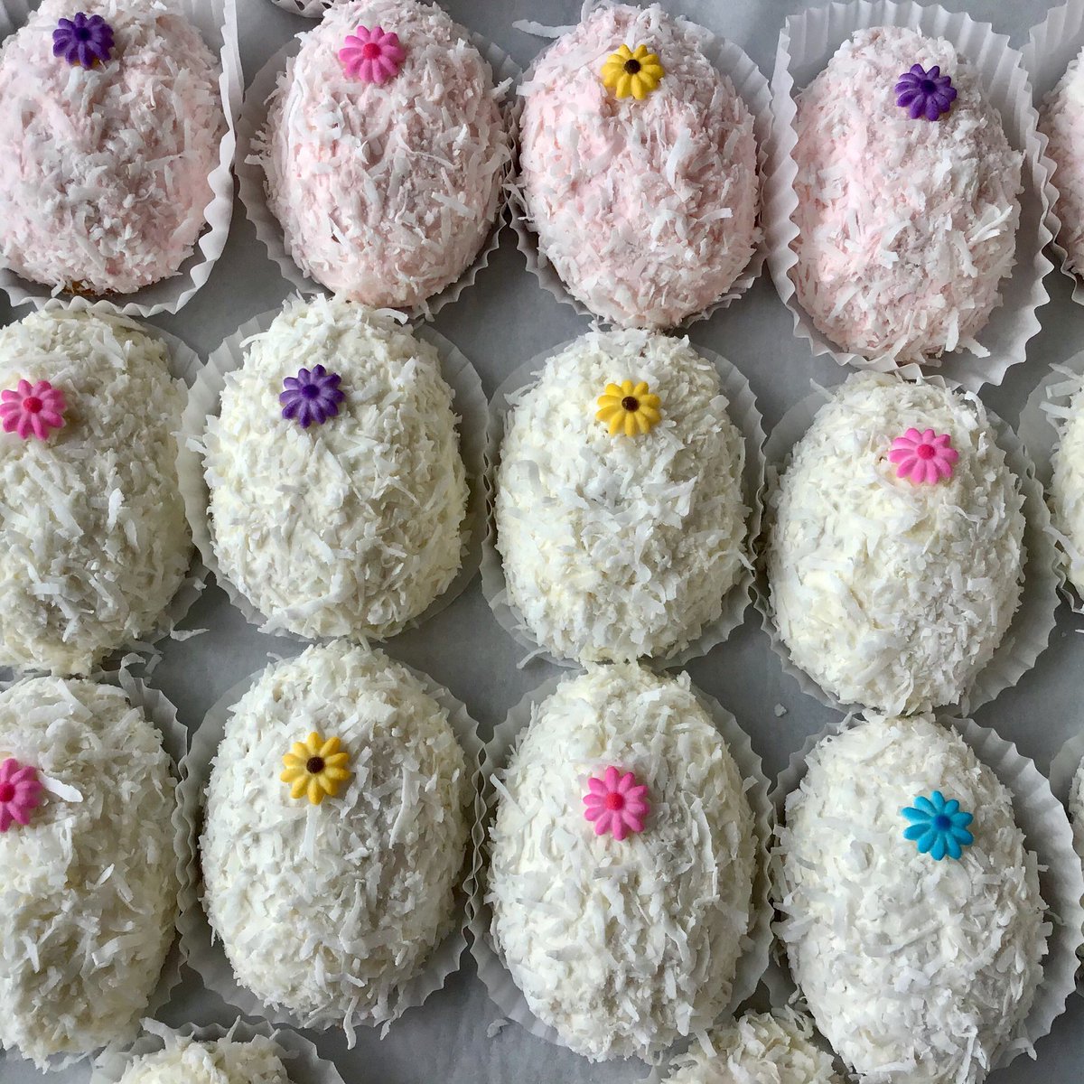 We know where the Easter eggs are hidden!🐰 
Hint: this week hunt for them in the pastry case it’s coconut cake with French buttercream rolled coconut flakes
#eastercake #eastereggcake #coconutcake #frenchbuttercream #easteregghunting #frenchpatisserie #cakeandpastry #lexingtonky