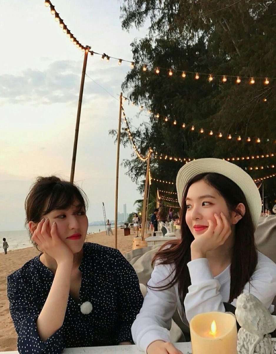 yourgorldory's tweet photo. HAPPY BIRTHDAAAYYY YANNIEEEE I MISS YOUUUU !! I love u ng marami <33 @yannieyummerz https://t.co/71qjy02hUL