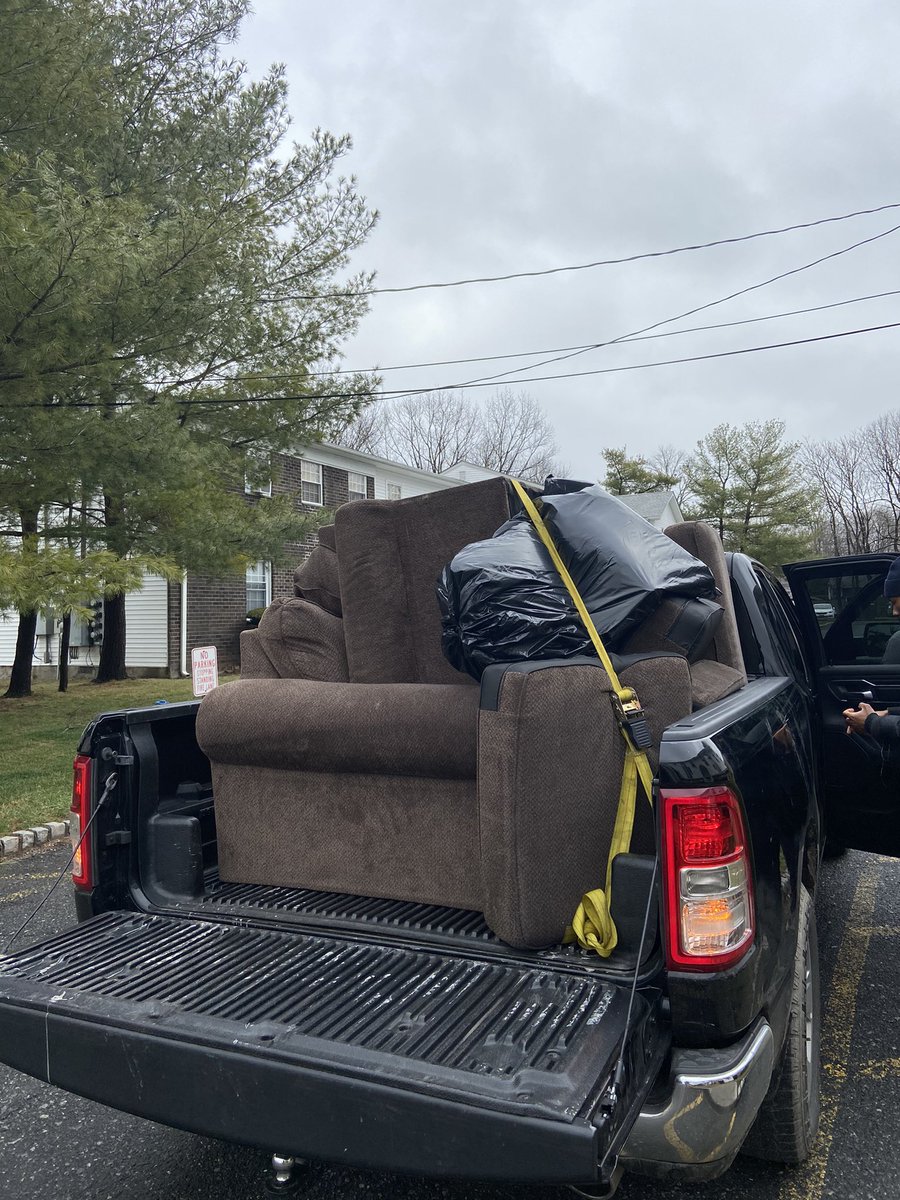 PickupPowell's tweet photo. #junkremoval #orangecounty #blackownedbusiness #veteranowned #backyard #backyardcleanup #cleanup #springishere #powellspickup #845 #12550 #clutterfree #JunkFree #springtime #SpringCleaning #cleaning #cookout #BBQ https://t.co/K62LkvlSZh
