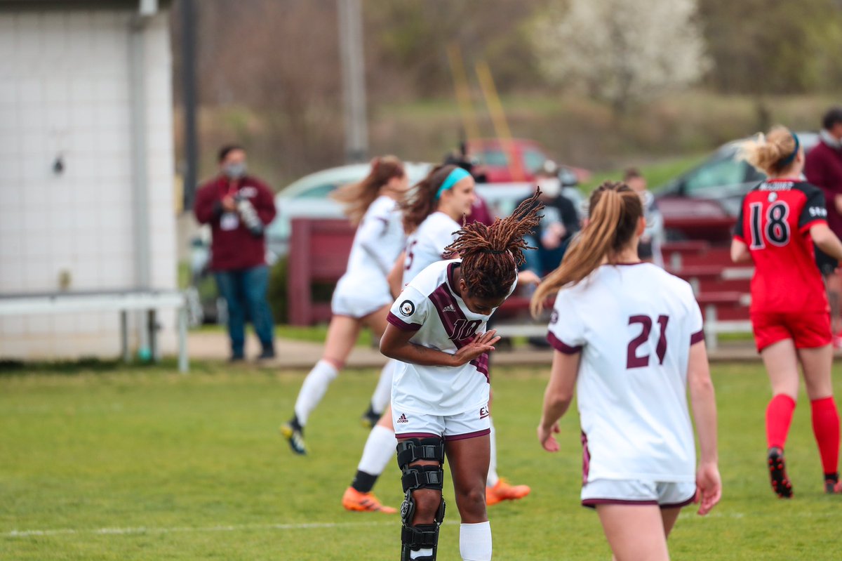 EKUWSOC's tweet photo. We ♥️ our seniors!

Scenes from a memorable Senior Day at EKU Soccer Field ... https://t.co/B9vyInLZi6