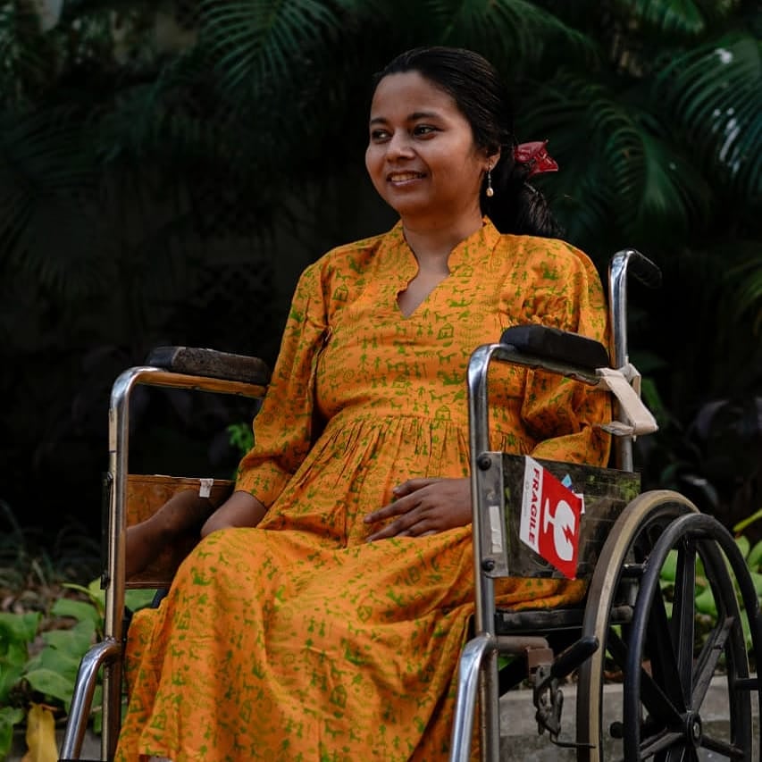 the first of the #spring collection, in our favourite spring colour!

#happyholi 

(particularly #shoulder and #fingers friendly)

#inclusivefashion 
#Inclusion in #fashion