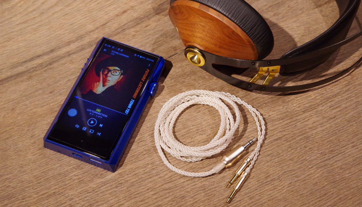 reb_audio's tweet photo. きむ兄📸 #99Classics × #シルバーコートケーブル での #final_推し曲 は…
テイ・トウワより「LUV CONNECTION」です⚡️
活動30周年を迎えたベテランDJの代表曲💿
色々な角度で降る心地よい電子音は、解像感が高くタイトながら柔らかな感触のこの組み合わせにピッタリです💡
https://t.co/DIOalCuhv4 https://t.co/aXqGGiXgHP