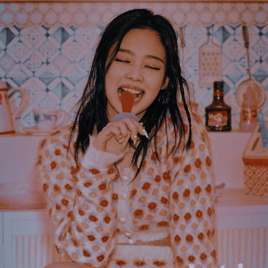 Valeriexyana tweet media