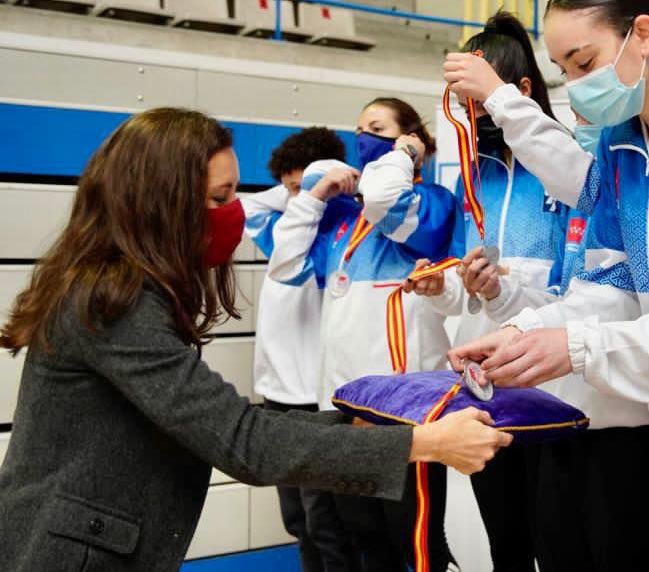 ECarballedo's tweet image. Fuimos la primera CCAA en retomar la actividad deportiva federada. Hoy, con la celebración en #Leganés del #CampeonatoEspaña de #Kárate y el de #Para-Kárate, hemos reafirmado ese compromiso, haciendo gala de nuestro condición de región abierta, puntera e inclusiva. #YoConAyuso