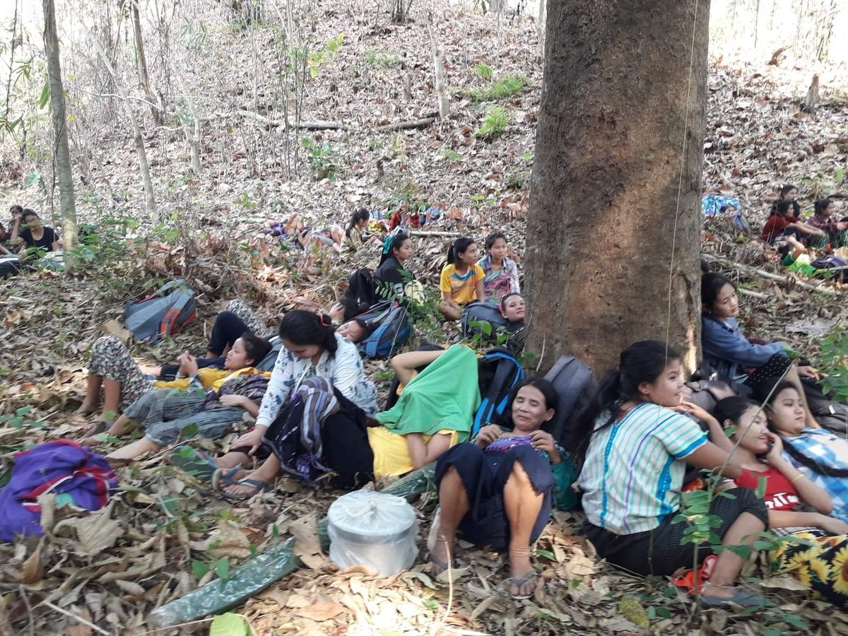 Today, staff and students of the Karen Teacher Training College (KTTC) Northern Campus fled to Thai side of the Salween following Burma Air Force strikes nearby the day before.  By 3pm, an estimated 380 people had fled from the area and bombs and airplanes could still be heard.