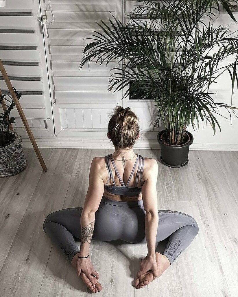 ZenmaraFr's tweet photo. More smiling, less worrying. More compassion, less judgment. More blessed, less stressed. More love, less hate🙌🏻

Follow @zenmara.fr 
.
.
.
.
.
📸 @mov_eat_ 

#beachyoga #energizingyoga #yogainspiration #yogatime #gyanmudra #yogamotivation #igyogacomm… https://t.co/OnXioX4oq5 https://t.co/5Jvc7qfzHH