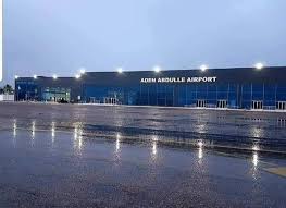 HusseinidowAli's tweet photo. #Turkey built seaports, airports, hospitals, roads, schools, military training base and awarded thousands of scholarships to #Somali students while #EU (27 countries) never built even 1km road in #Somalia and still #EU tries to be the sole actor in #Somalia. This is unacceptable. https://t.co/zr12GguQwG