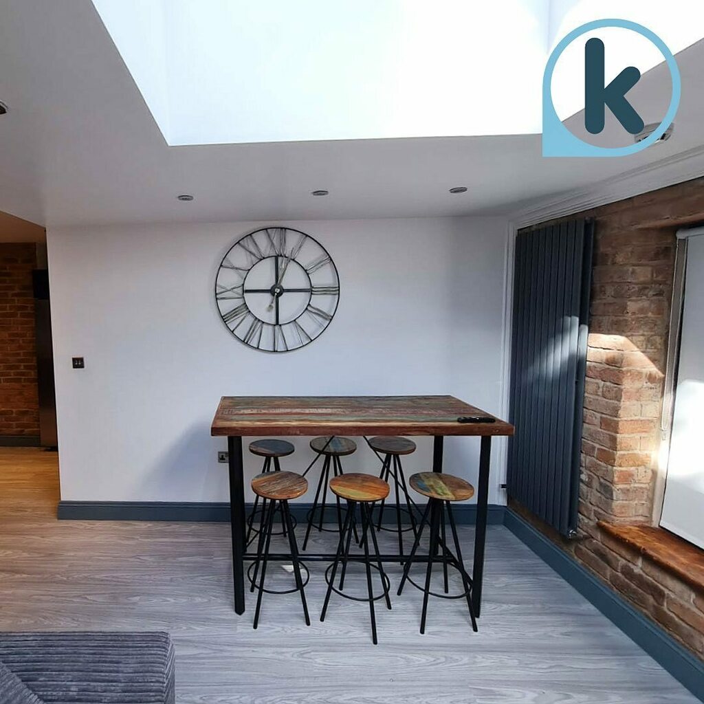keltecdesign's tweet photo. Massive transformation ✅

6 bed HMO ➡️ Perfect student Accom 

➖Views off Dining area/study zone. 

#propertydesign #property #renovation #architecture https://t.co/2tcgvP8Uah