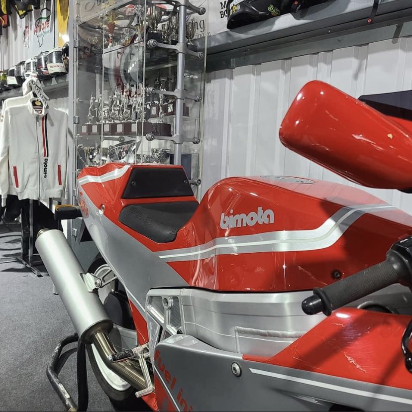 MotohubUk's tweet photo. Our showroom is waiting for you on 12th April. The bike’s we try to stock are more like a 'collection' than a shop. We've tried to gather iconic bikes or ones we think are just cool! #motomorini #ducati #mvagusta #bmw #tuatara #ducati916 #milano #iconicmotorcycles #mvf4 #yamaha https://t.co/8tccoXbYla
