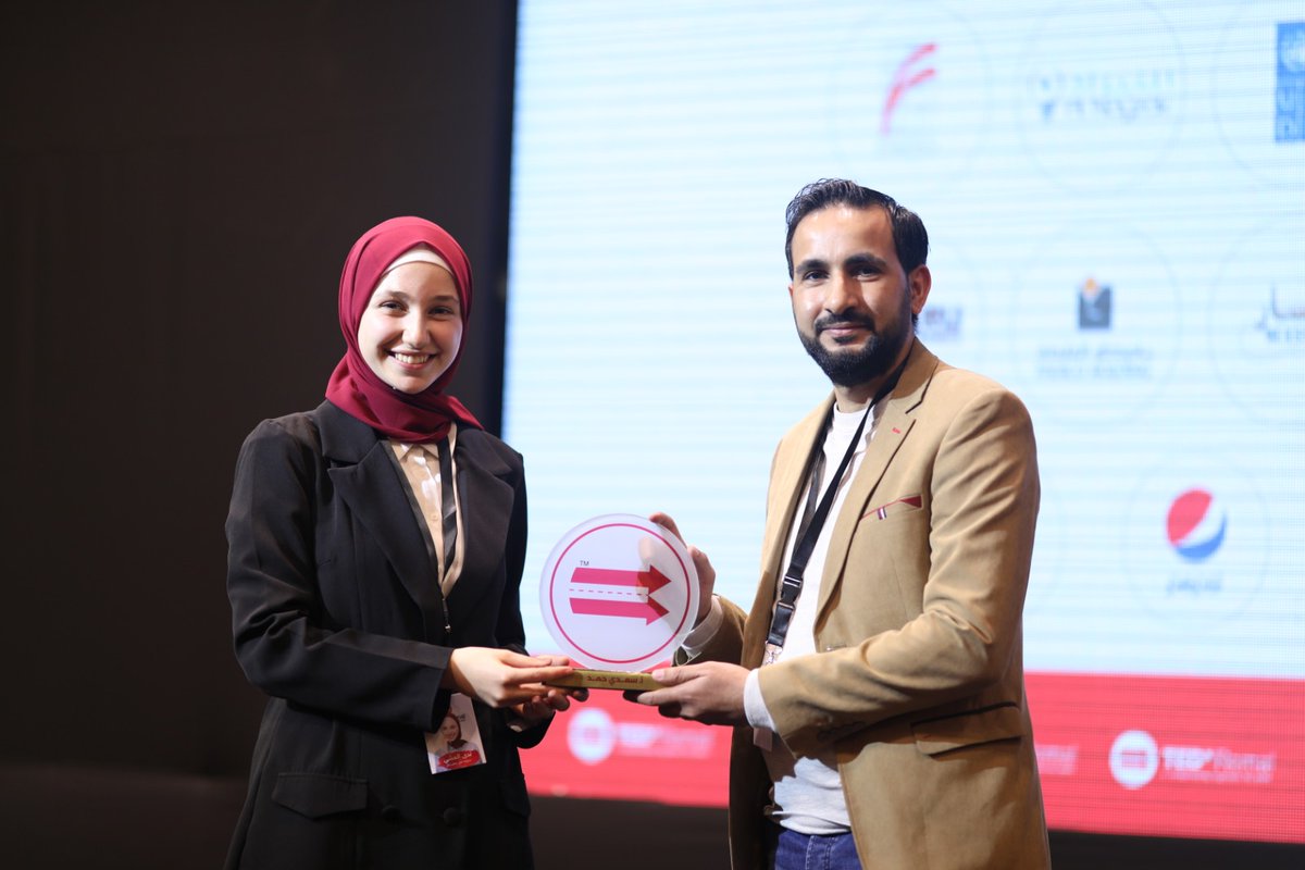 TEDxRemal's tweet photo. عند ذكر رحلة تيدكس رمال لابد من ذكر دعم شركة ديتور منذ بدايتها! 🤩 

وعليه، نتقدم بالشكر والتكريم لمدير شركة ديتور الأستاذ سعدي حمد على دعمهم للحدث.
متمنين لهم التوفيق ودوام العطاء! 🎯

#TEDxRemal
#PaintingPaths https://t.co/2fztjFpOVX