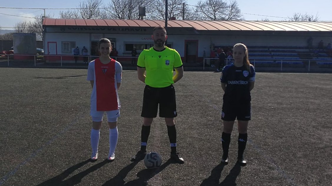 CDeportivoLugo's tweet photo. |FEM| ⏱️90' ⏹️

@sdovaldenaron 1 
#CDLugo 3

👉 As #Albivermellas comezan o ano cun ➕3⃣. Esther e Irene, en dúas ocasións, foron as goleadoras.

#OValLugo #ForzaLugo https://t.co/JGJ4UHUvBk