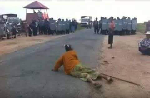 c_sanoo's tweet photo. #WeNeedR2PInMyanmar
#WeSupportCRPH
#WeStandWithCRPH
#WeStandWithDrSaSa
#WeStandWithUKyawMoeHtun
#WeNeedUNInterventionInMyanmar
#JusticeForMyanmar
#WhatIsHappeningInMyanmar
#RespectOurVotes
#RejectMilitaryCoup
#MilkTeaAlliance 
#WeSupportCDM
#အေရးေတာ္ပုံေအာင္ရမည္
#ေႏြဦးေတာ္လွန္ေရ https://t.co/SAafUExmIC