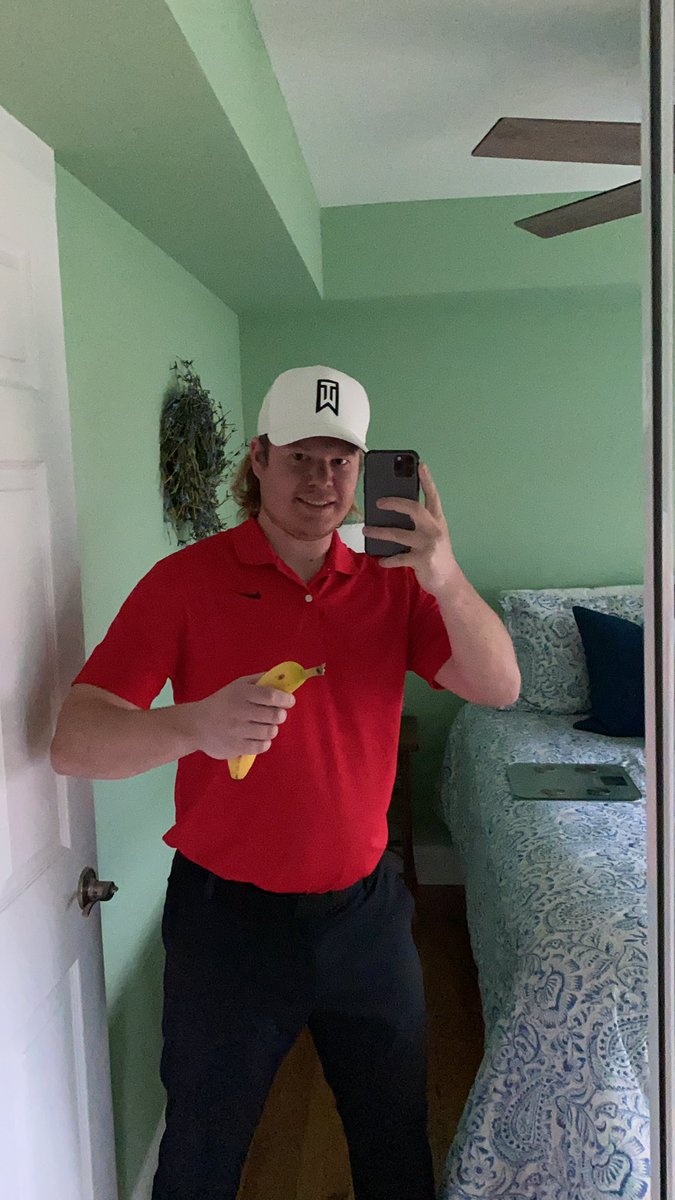 BTrand's tweet photo. It’s Sunday boys, you know what time it is @PFTCommenter @BarstoolBigCat #ForTiger https://t.co/6ee1Nt3Wao