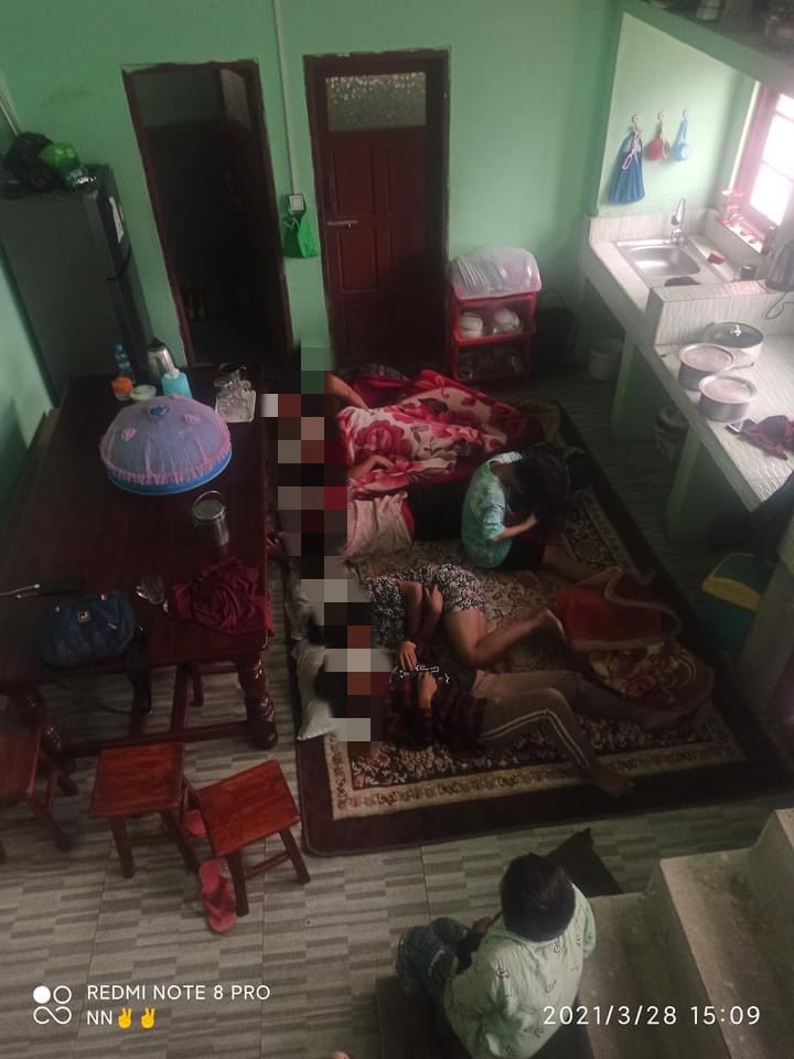 nslwin's tweet photo. The situation in Tar Ham quarter, Kalay, Sagaing: As Terrorists (#Myanmar security forces) are shooting into houses, people are hiding under tables and kitchen. 

#WhatsHappeningInMyanmar #Mar28Coup #AntiFascistRevolution2021 #MilkTeaAlliance https://t.co/rAppwLv0LB