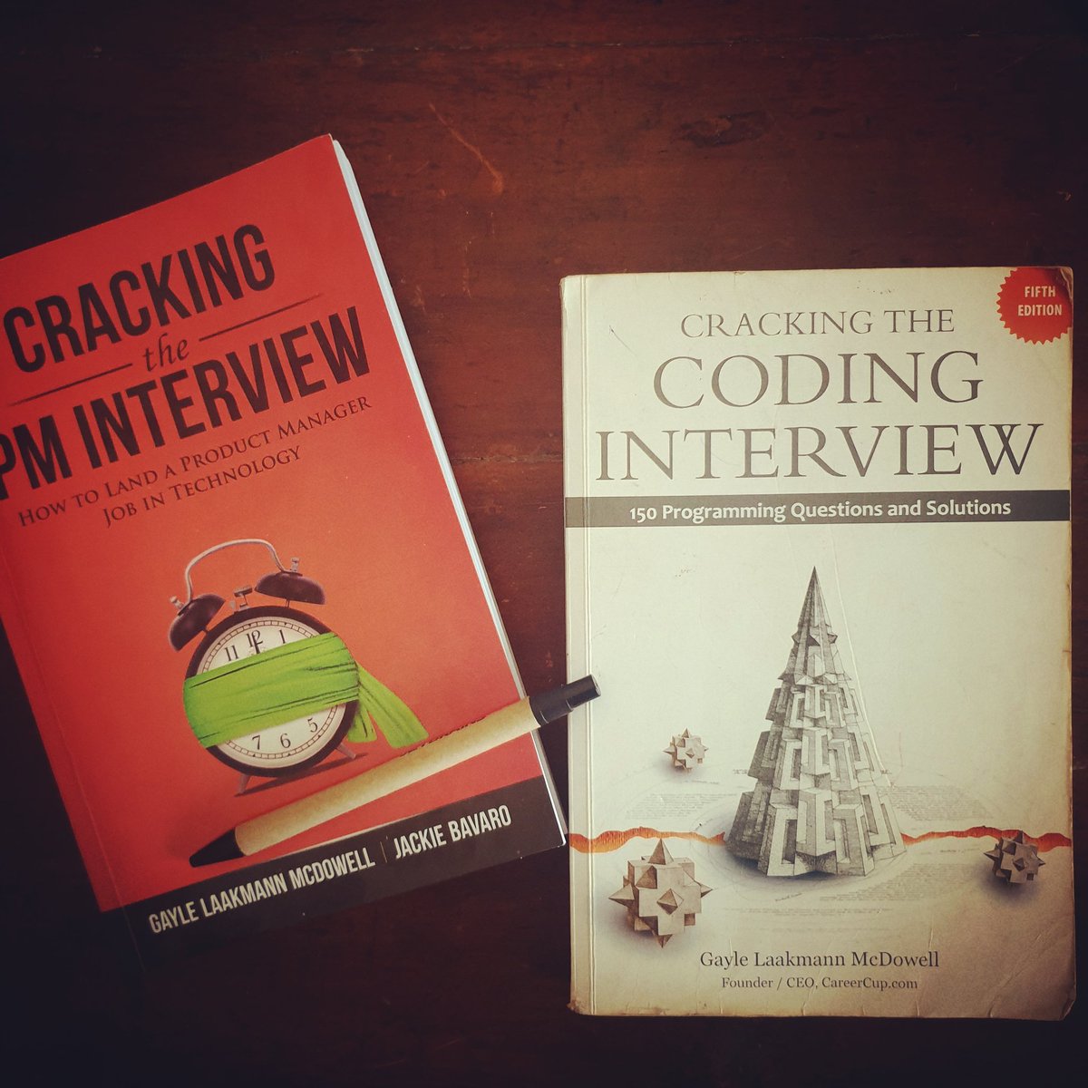 mahesharavinda's tweet image. The book #crackingthecodinginterview authored by @gayle helped me land my current job 7 years ago and since then I've been recommending it to everyone. Now, 2 chapters into #crackingthepminterview book, I'm already loving the spot-on content! #ProductManagement #PM @jackiebo
