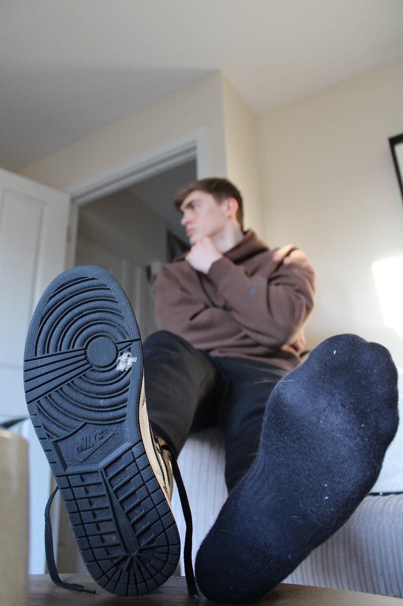AlphaGodAlex's tweet photo. RT and follow for a chance to win this pair of three day worn socks 😏🐷

I’ll pick the winner later tonight ✅ https://t.co/cwSvWSYSEy