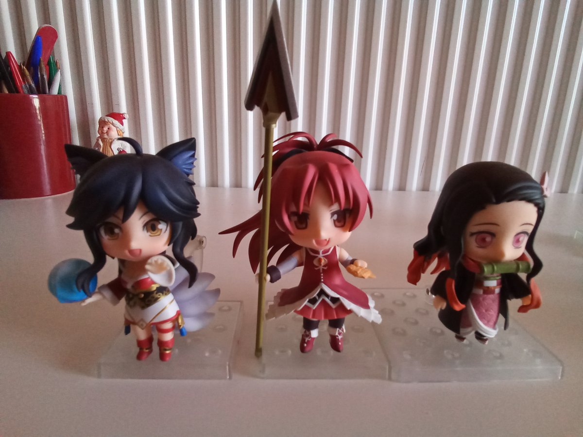 Pikopawl's tweet photo. @Themiscyra_co Bon c'est pas toutes à proprement parler des Super Héroïnes, mais elles sont cool quand même 🥺 https://t.co/19LakjDuos
