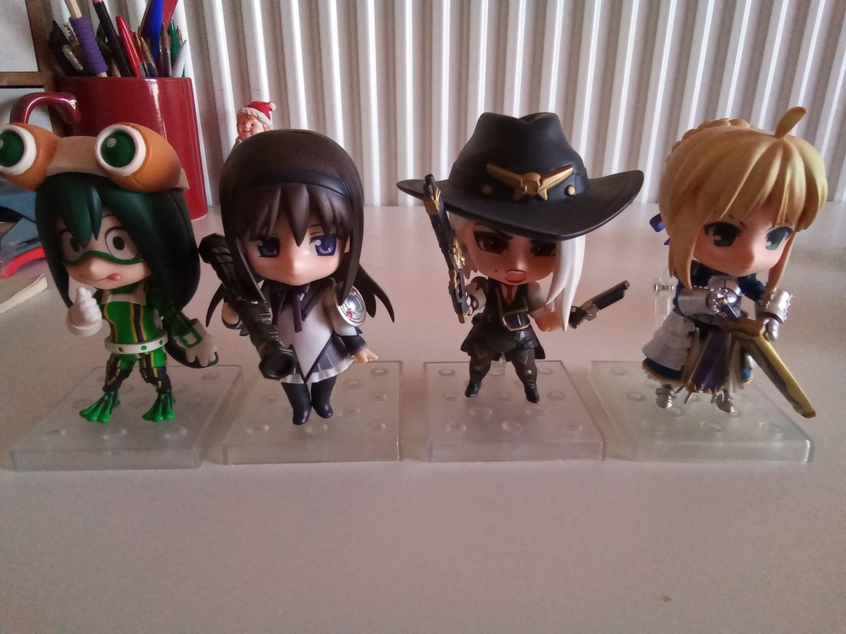 Pikopawl's tweet photo. @Themiscyra_co Bon c'est pas toutes à proprement parler des Super Héroïnes, mais elles sont cool quand même 🥺 https://t.co/19LakjDuos