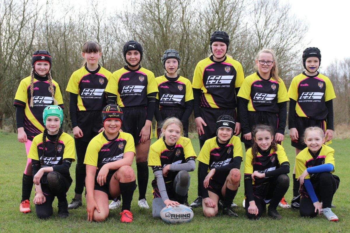 Lmrjuniors's tweet photo. *Girls Under 13s (Current years 7 and 8)*
Training Mondays 6.30-7.30pm and Saturdays 9.30-10.30am 
Coaches Celia Farrimond and Gareth Reynolds
Contact Celia 07739305286  
Come and give it a go! Contact info above ⬆️💛🖤
#everywherewegooo https://t.co/M8Arutihph