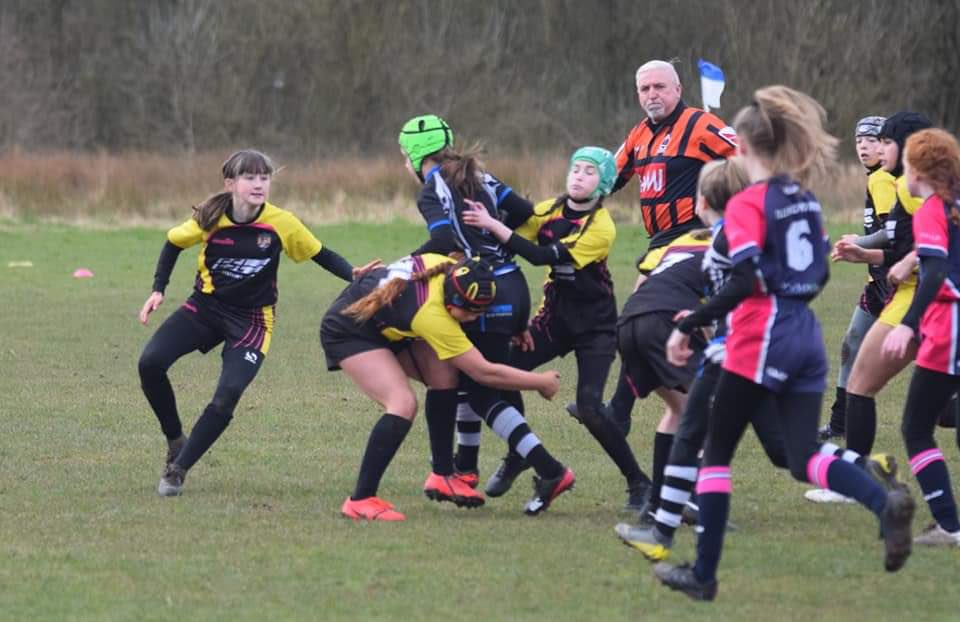 *Girls Under 13s (Current years 7 and 8)*
Training Mondays 6.30-7.30pm and Saturdays 9.30-10.30am 
Coaches Celia Farrimond and Gareth Reynolds
Contact Celia 07739305286  
Come and give it a go! Contact info above ⬆️💛🖤
#everywherewegooo