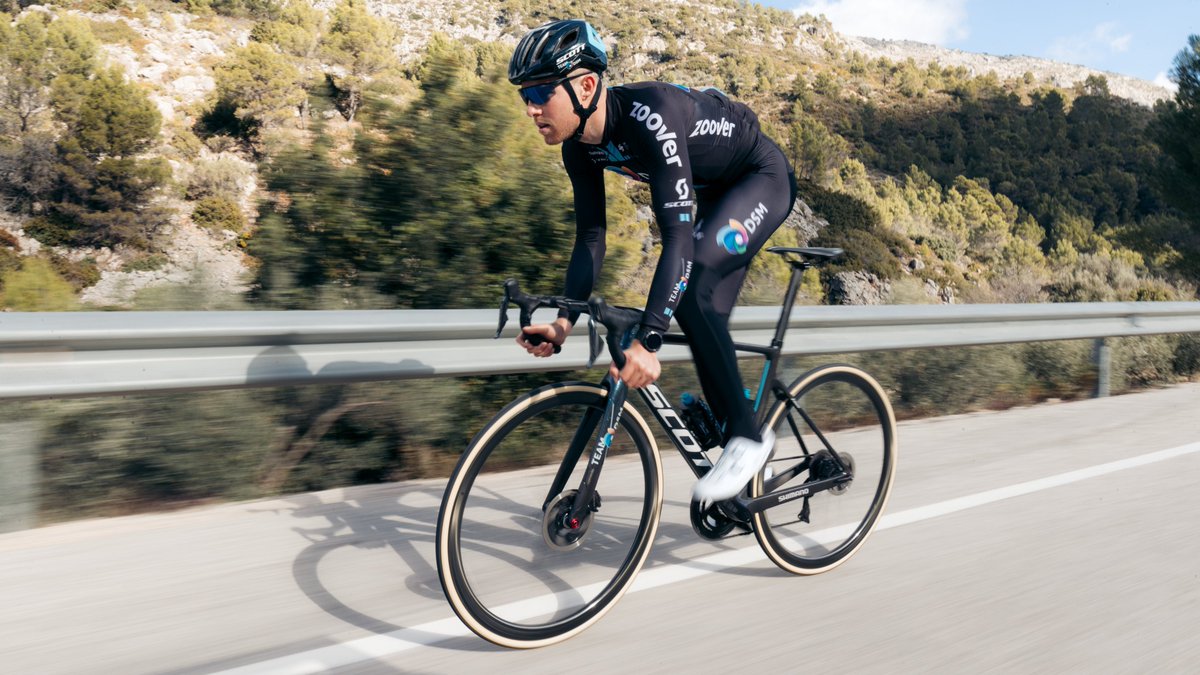 picnicpostnl's tweet photo. Unfortunately @pedersencasp was involved in a crash which takes him out of the race. More updates later in our race report. 

#GWE21 https://t.co/iZbGo0ALts