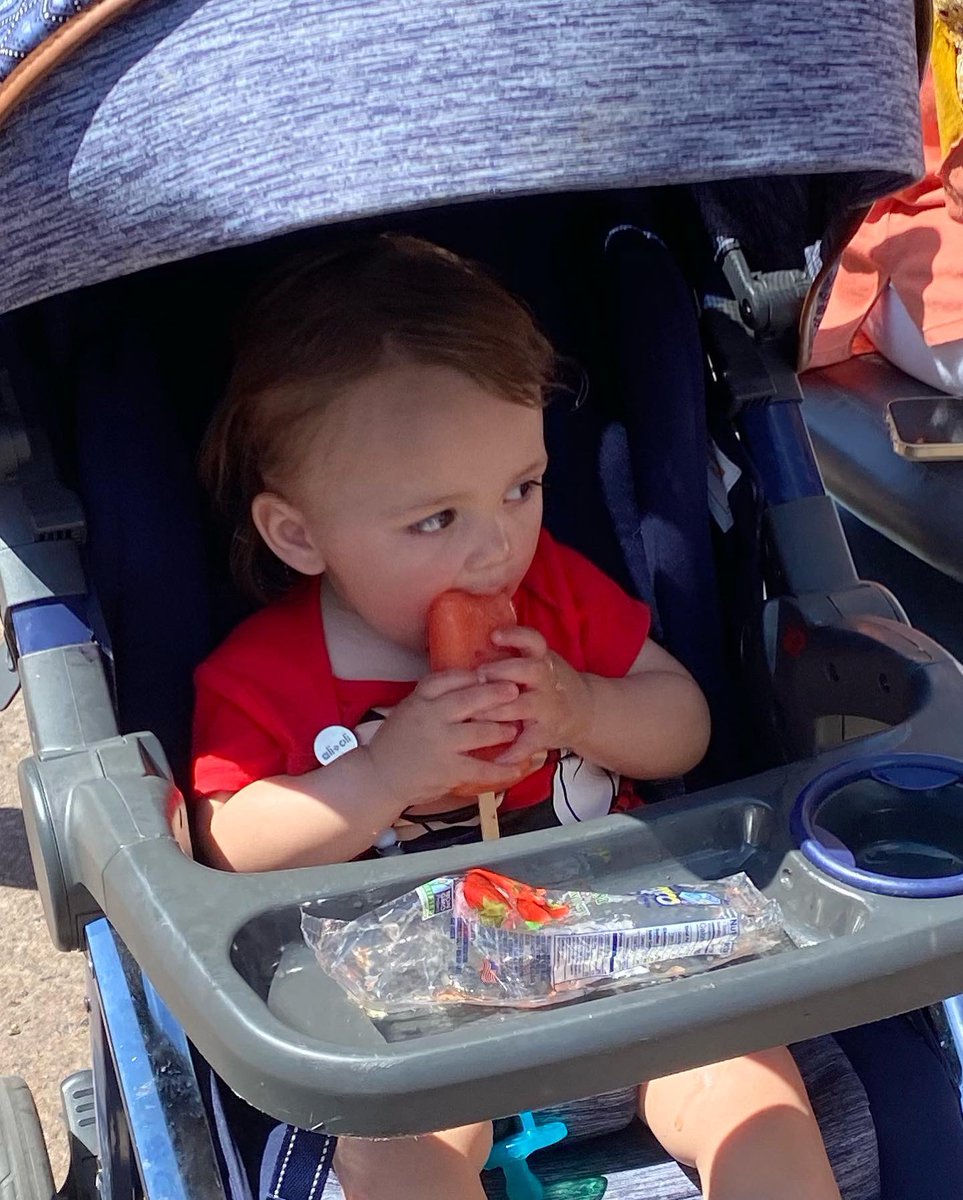 dfloresiii's tweet photo. My son sure is enjoying Magic Kingdom 🏰 https://t.co/2EOmdGuiFd