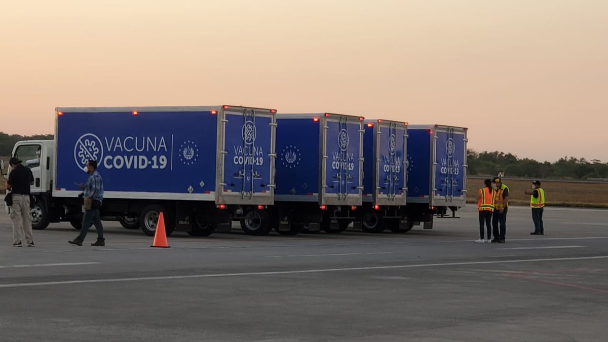 Jessimar89's tweet photo. Esperando el arribo del avión con vacunas contra Covid-19 provenientes de China @SaludSV @nayibbukele https://t.co/IoiPe8fdls