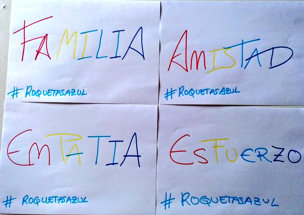 Moon___Voice's tweet photo. #Roquetasazul https://t.co/fHvsuZR99K