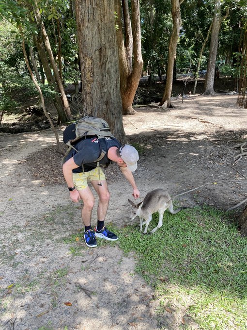 Chillin&rsquo; with my dudes 🦘💚 https://t.co/lyhF9qR6kN