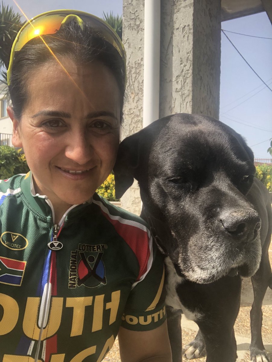 ana_vig's tweet photo. #treino🔝🚴‍♀️🚴‍♀️
#bomdomingo🙂
#bestfriend🐶scott❤️ https://t.co/7jVzIKW7G6