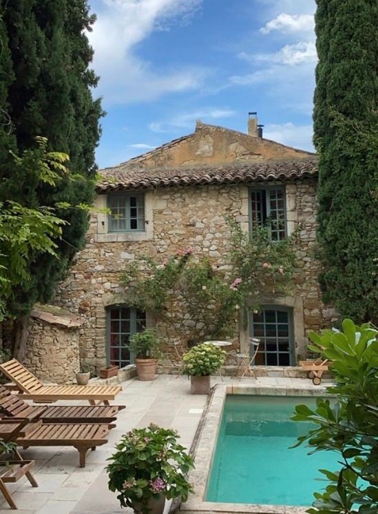 pamelabarnik's tweet image. currently dreaming of a place like this