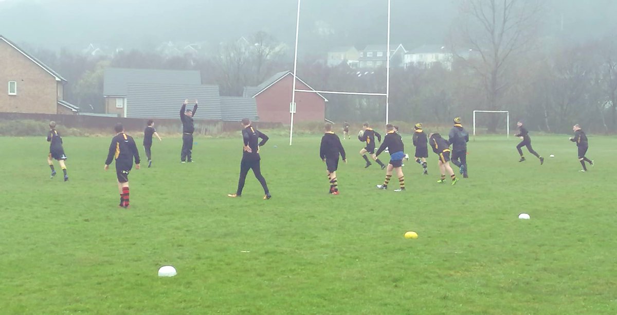 SkewenRFCMinis's tweet photo. @Skewenrfc U13βs were glad to be back at training this morning π€ππ#FTPPTF @CommunityOsprey @WRU_Community @plumbwisewales https://t.co/71DBBRY6T5