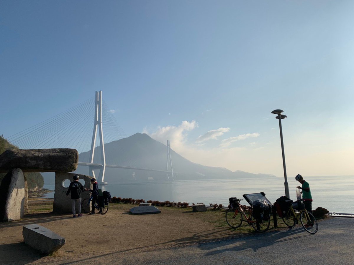 sinkan_chuowan's tweet photo. 活動紹介④ 自転車🚲

自転車の活動もしています！

クロスバイクというスポーツバイクに乗って沖縄や北海道、瀬戸内海一周などなど、日本全国を走ります。

日本各地の風景や文化だけではなく、爽快感も味わうことができ、気軽にサイクリングを楽し���ます❗️

#春から中大  #春から中央 https://t.co/KHZ0ZdTkLh