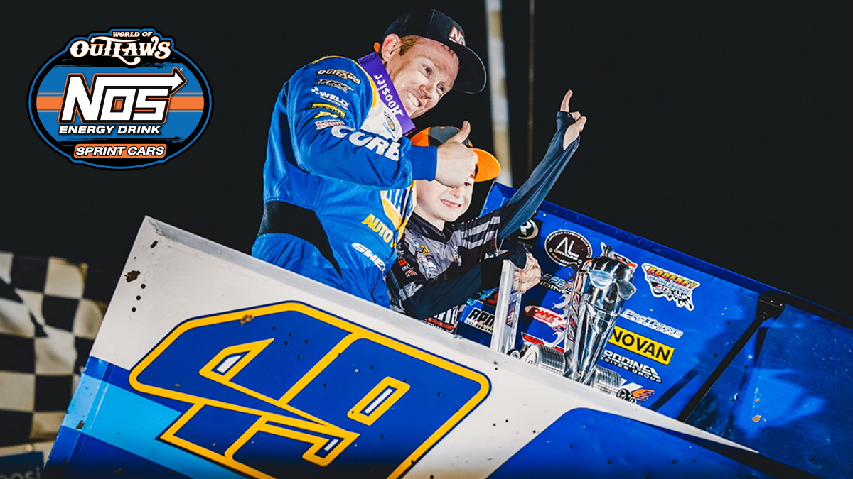 MotorRacinPress's tweet photo. Brad Sweet Scores Meaningful Win at Jason Johnson Classic 

-->   https://t.co/xmHCzYYInt 
--
@BradSweet49 @NAPARacing @LOSspeedway - @WorldofOutlaws @NosEnergyDrink #GetAfterIt #WoOSCS #SprintCars #LiveNOS #AllDirtRoads @dirtvision https://t.co/3rDH6uUKsk
