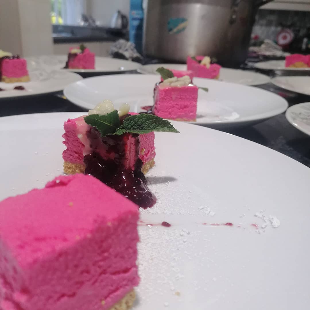 Infusions12's tweet image. Dessert last night with @ChefShivambu   Red velvet cheese with coulis berry and white chocolate garnache #fortheloveofit