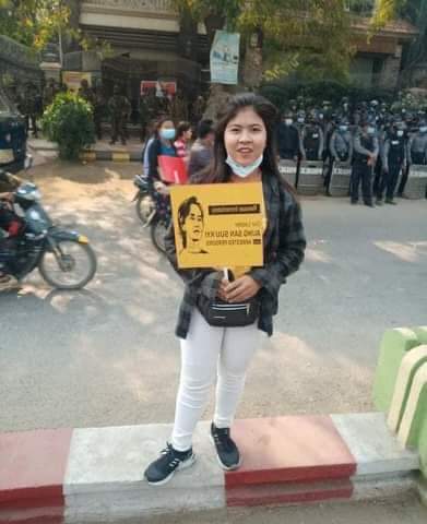 IrrawaddyNews's tweet photo. Protester Ma Zin Mar Aung, 24, was shot dead when junta forces used live rounds on anti-regime protesters in Myingyan, #Mandalay Region, on Mar. 28. Another man was also shot dead in Myingyan on Sunday afternoon.
 (Photo: CJ)

#WhatsHappeningInMyanmar https://t.co/1mbn8BlnKA