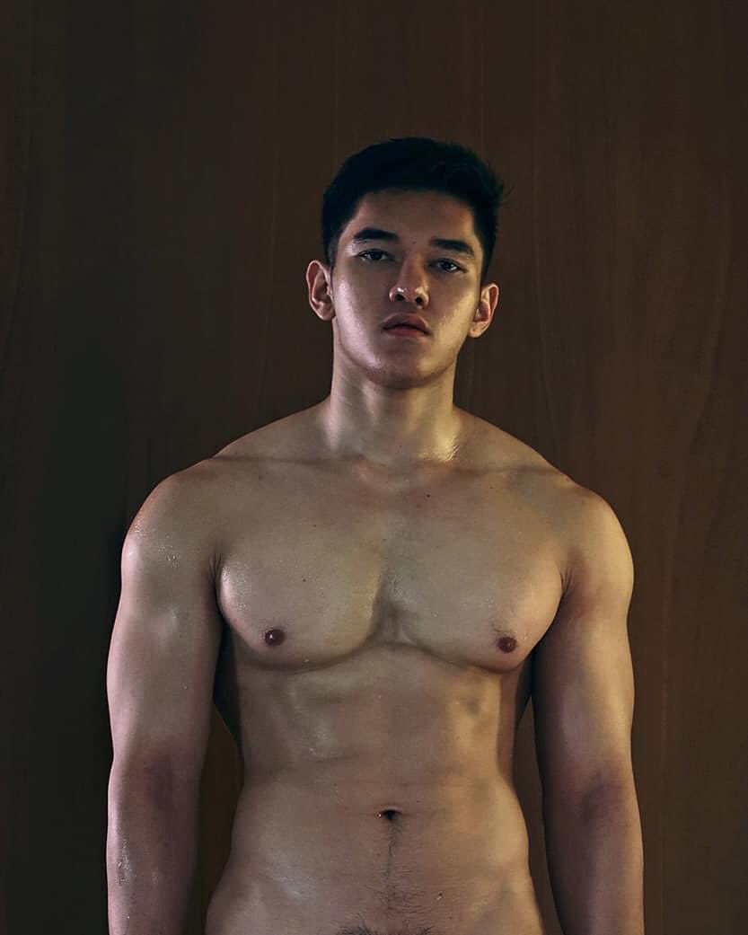 TheJakolDiary's tweet photo. COLD AS FIRE BABY HOT AS ICE! 👊🏻💦 https://t.co/1HUFfFQt7f
