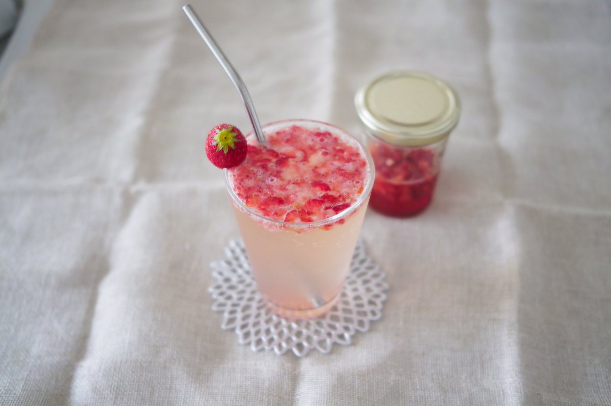 おなかに優しい料理研究家 Yasue 松田靖恵 自家製いちごシロップのソーダ 美味しい苺の季節 いちごソーダ 自家製 シロップ プラントベース 苺