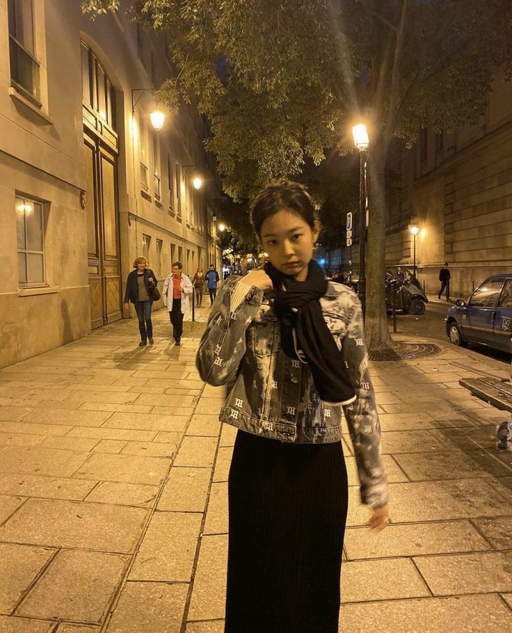 yhousα ||JFB? limit kk tweet media