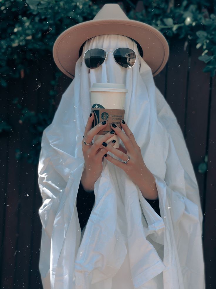 endlessecstasy's tweet photo. 📍| ghost trend aesthetic wallpaper 4.0 https://t.co/n8mmbhRx7v
