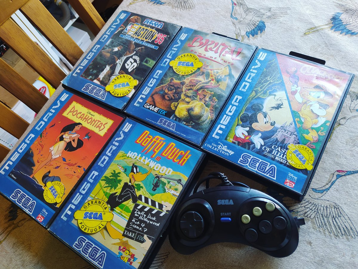 Latest #megadrive games to arrive! Been looking for #castleofillusion for a while now! Im showcasing these on my youtube channel. #sega #disney #genesis #retrogaming #mickey #uya youtu.be/4tTW2NvMgTQ