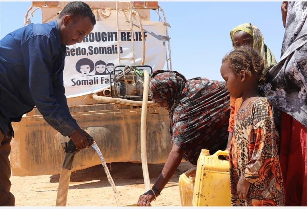 Awralla3's tweet photo. #Somali faces  Thank you for your hard work and care especially everyone who donated . please Let’s donate so we can stop these kind of disaster. We should be United so that we get a better future for our children. Thank you soo much https://t.co/JkgviD09jf