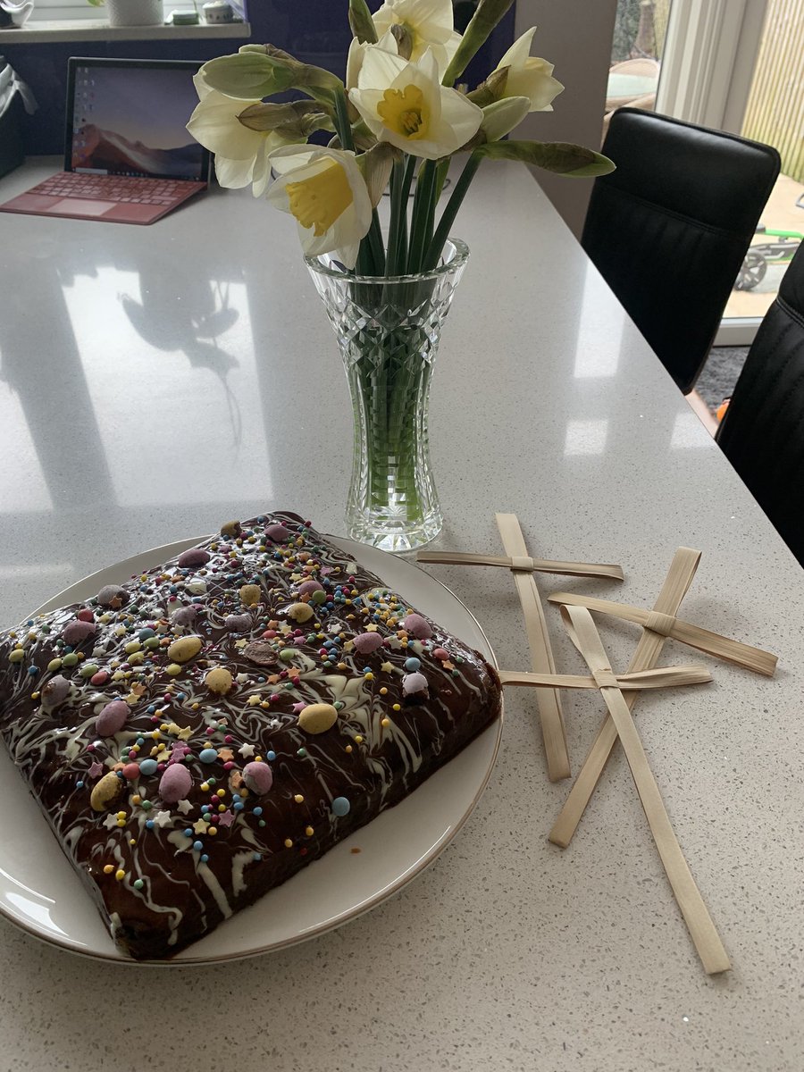 ololn11's tweet photo. Easter Bake Off 2021, thanks to Kav for leading us on this Palm Sunday, great fun had by all! #juniorbakeoff #bakers #keepbaking #community https://t.co/noWbEyiw5B