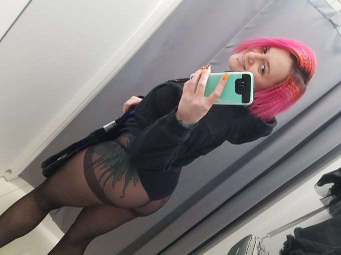 my hobby is shopping😊😊 https://t.co/JCvY8Gg3Su<a href="/tag/footfetish"class="tags"><span>#footfetish</span></a><a href="/tag/onlyfans"class="tags"><span>#onlyfans</span></a>