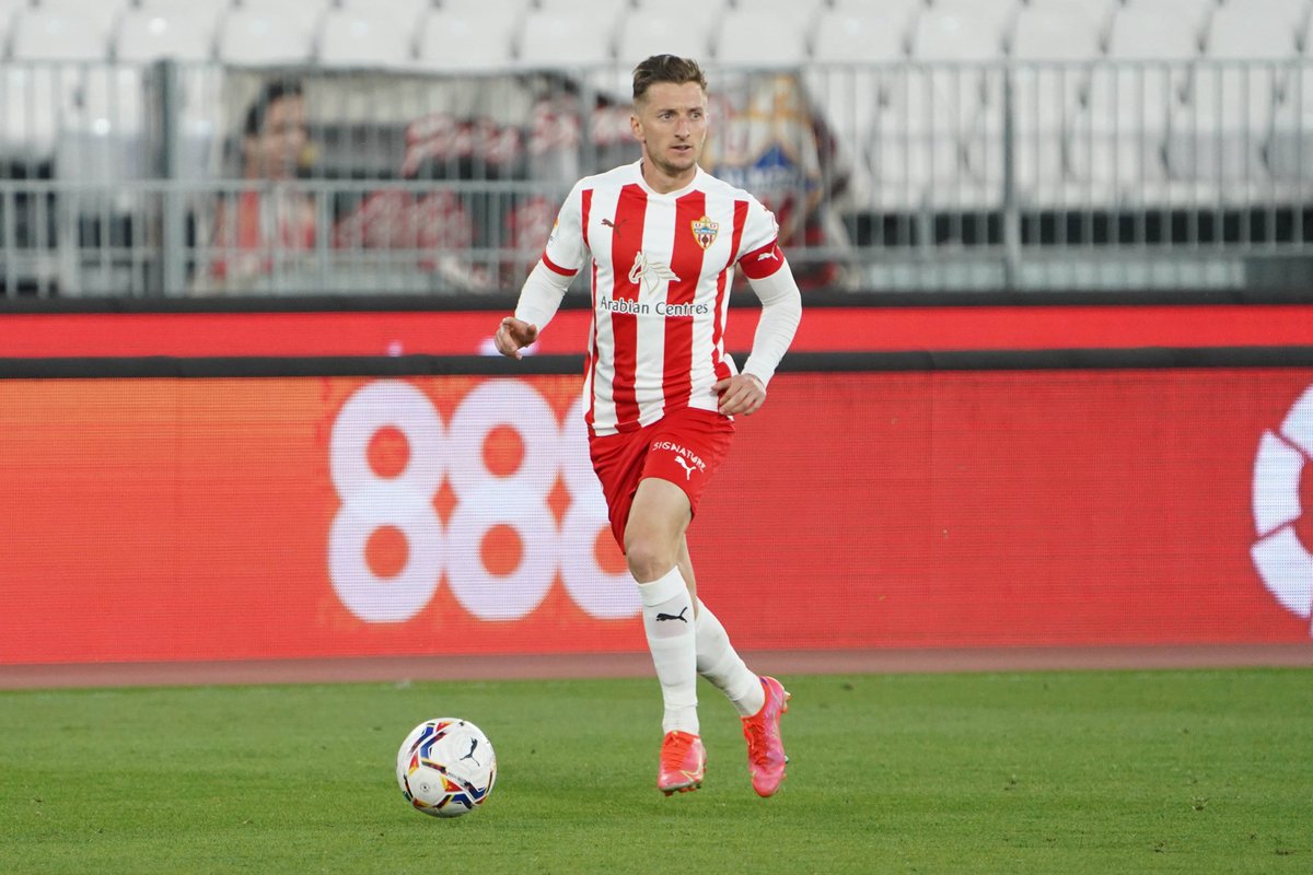 ivan_balliu's tweet photo. La rabia se transformará en motivación! Lo mejor esta por llegar os doy mi palabra! Todos juntos @U_D_Almeria ! #estesueñoesnuestro https://t.co/BcjVMfYHbP