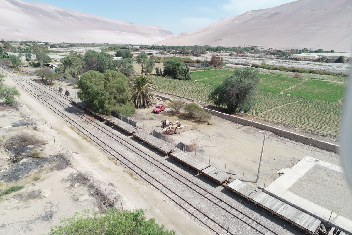 EFEArica_LaPaz's tweet photo. Realizamos un mejoramiento en el sector Poconchile, donde cerramos los accesos a la vía, con el objetivo de entregar una mayor seguridad ferroviaria. En una segunda etapa, haremos una limpieza integral del sector #FCALP https://t.co/g3TZfMk2Ct