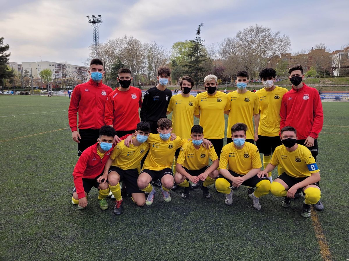 sporting6diciem's tweet photo. VICTORIA ✅ de nuestro JUVENIL A ayer en su partido frente al Jarama . Nuestros chicos jugaron un gran encuentro haciendonos disfrutar mucho ¡A POR MÁS! 💛
#VAMOSPORTING💛 https://t.co/KREjVkcKYo